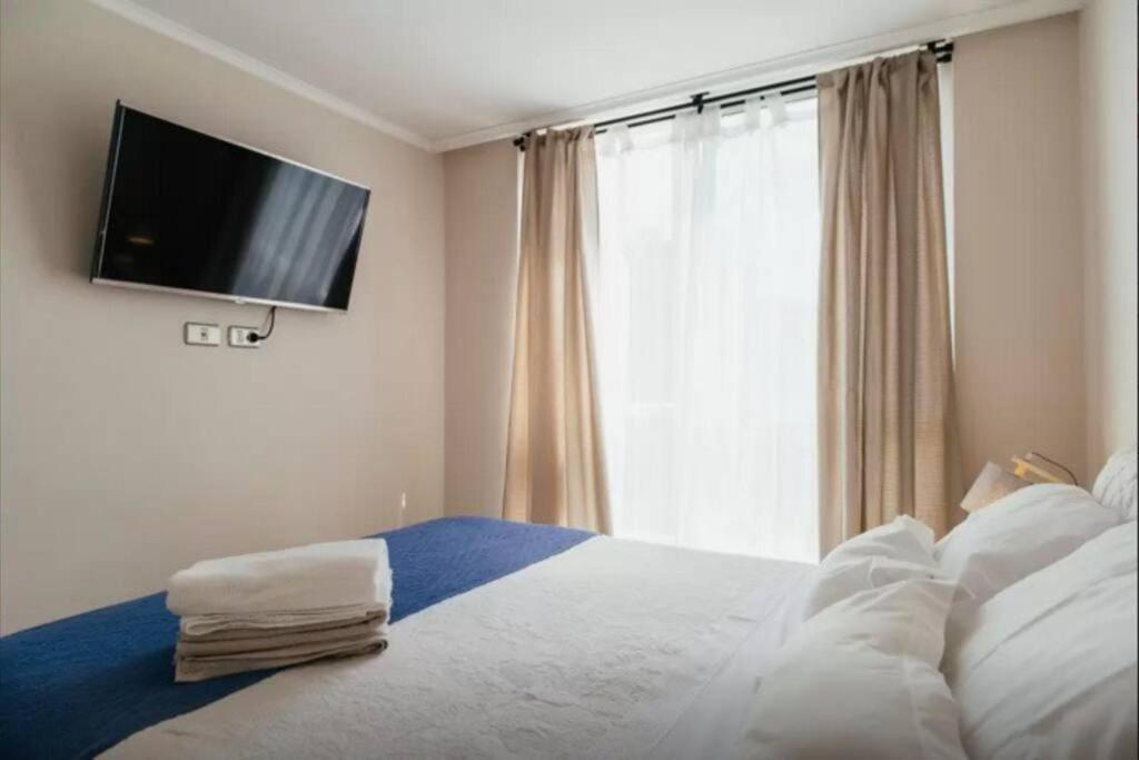 Apartamento Vista A Cerro Santa Lucia Con Aire Acondicionado